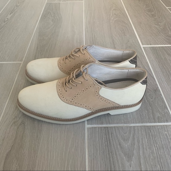 G.H. Bass & Co Oxfords - Size 10 - Picture 4 of 7